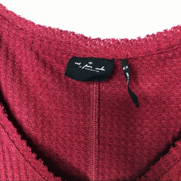 Urban Outfitters Waffle Knit Burgundy Oversized Thermal V Neck Sz M - Picture 3 of 9